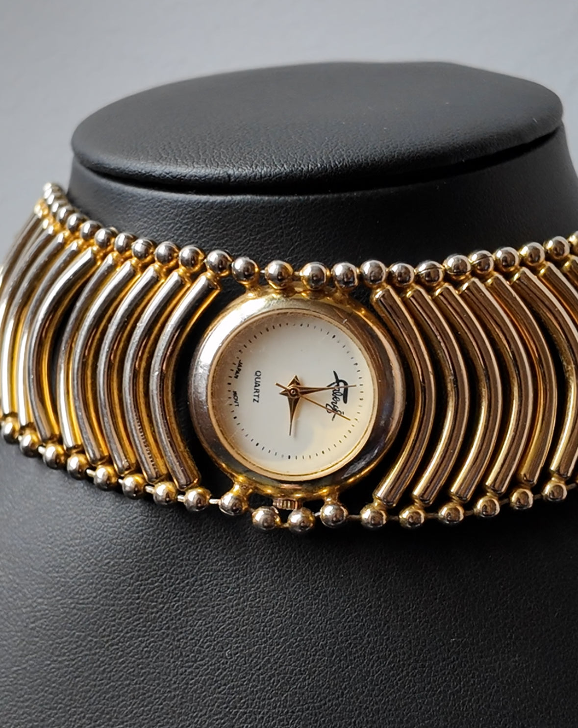 The Heroine Watch Choker