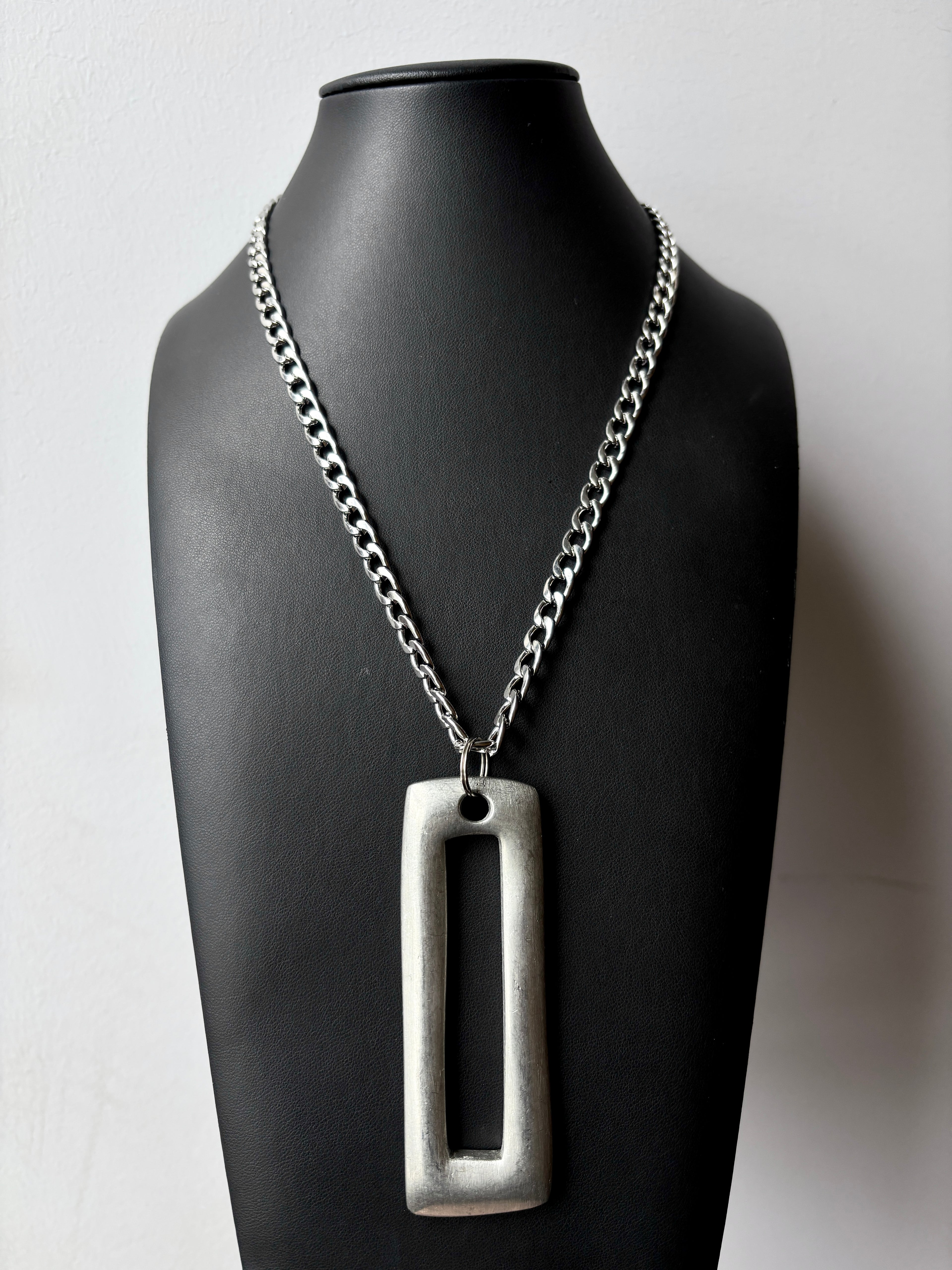 Lean on Me Chain