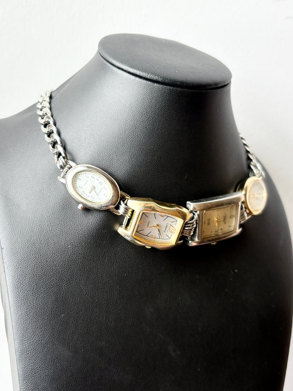 The Clock Collar
