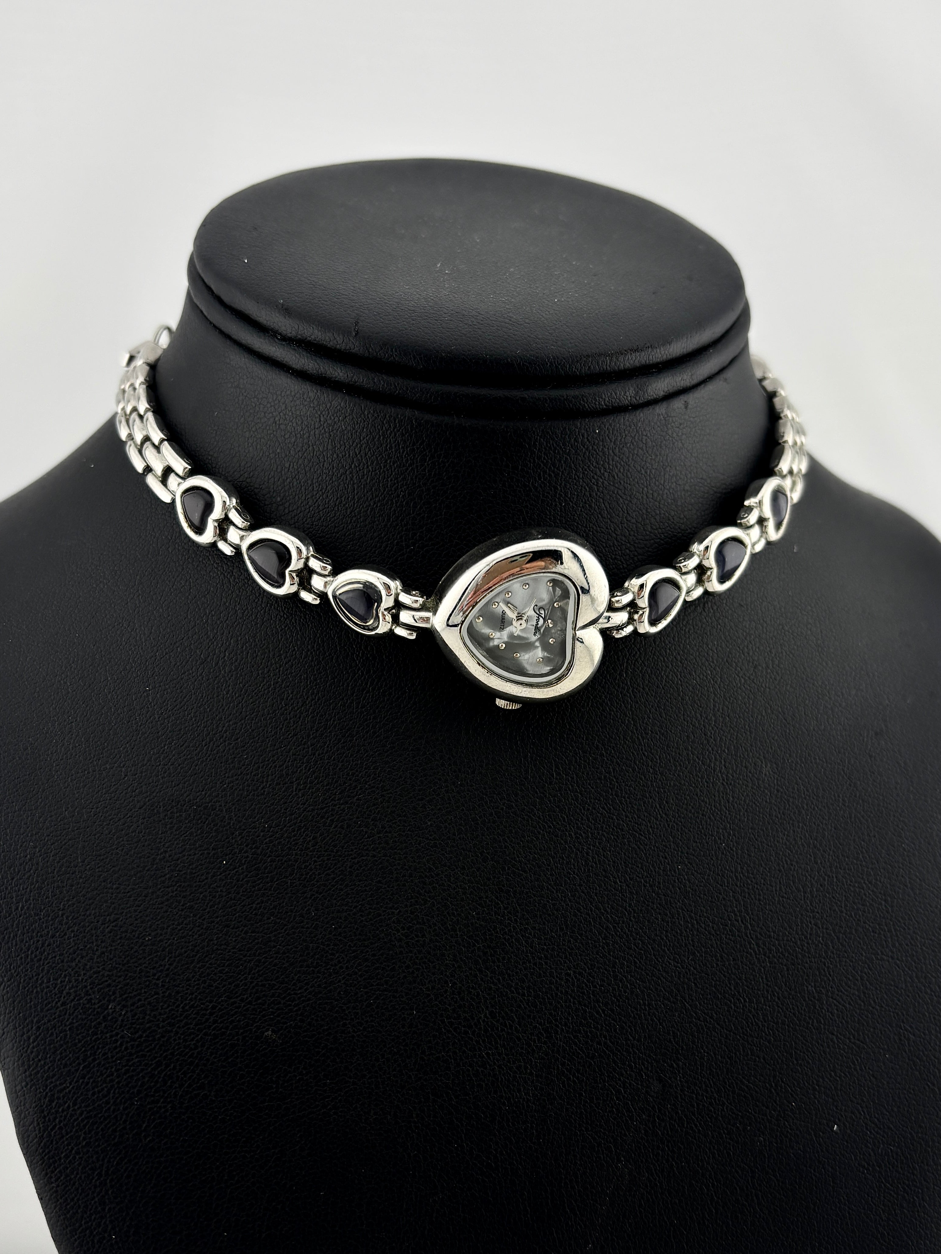 Heart Me Watch Choker
