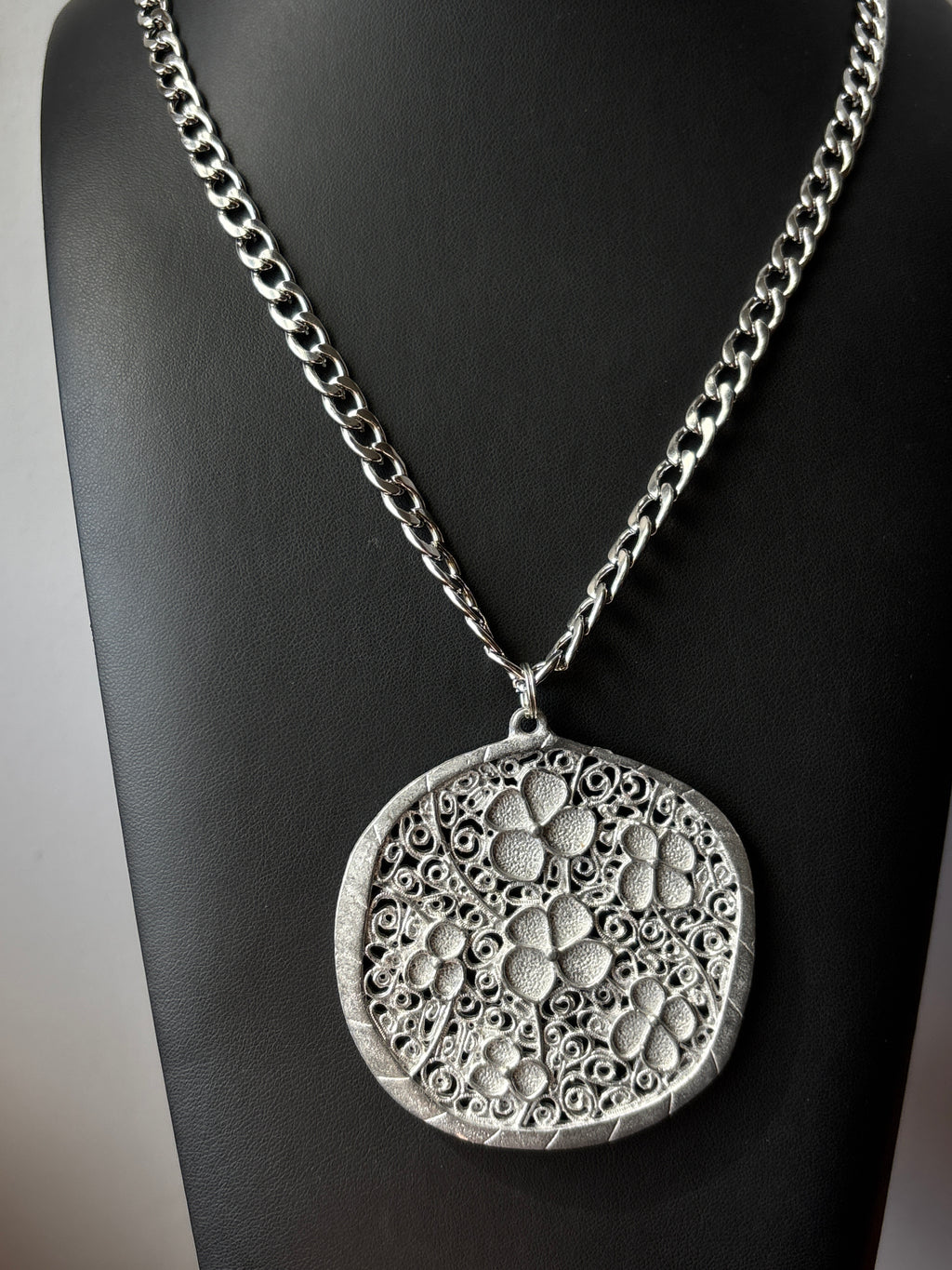 The Flower Girl Chain