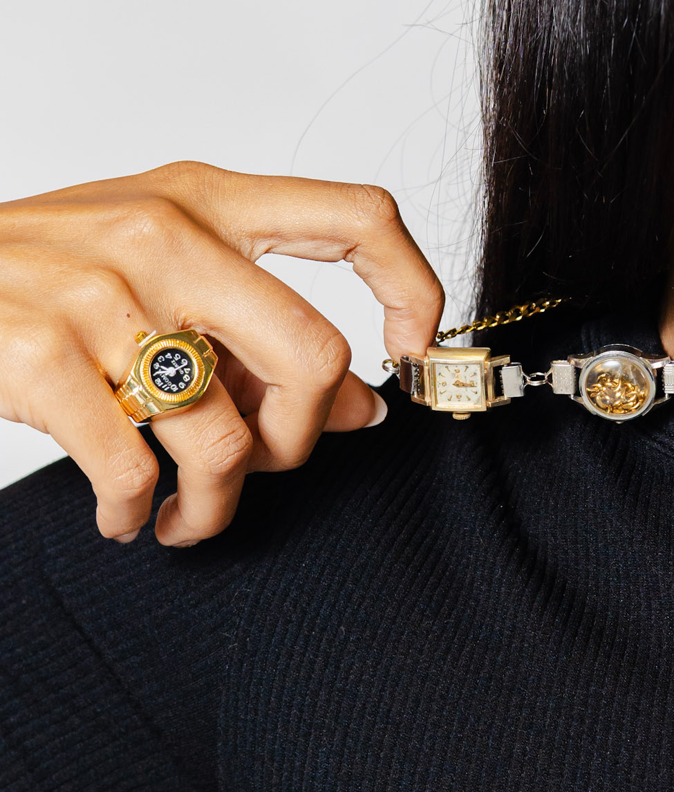 Gold plated watch ring with black face. Functional watch ring. finger watch.