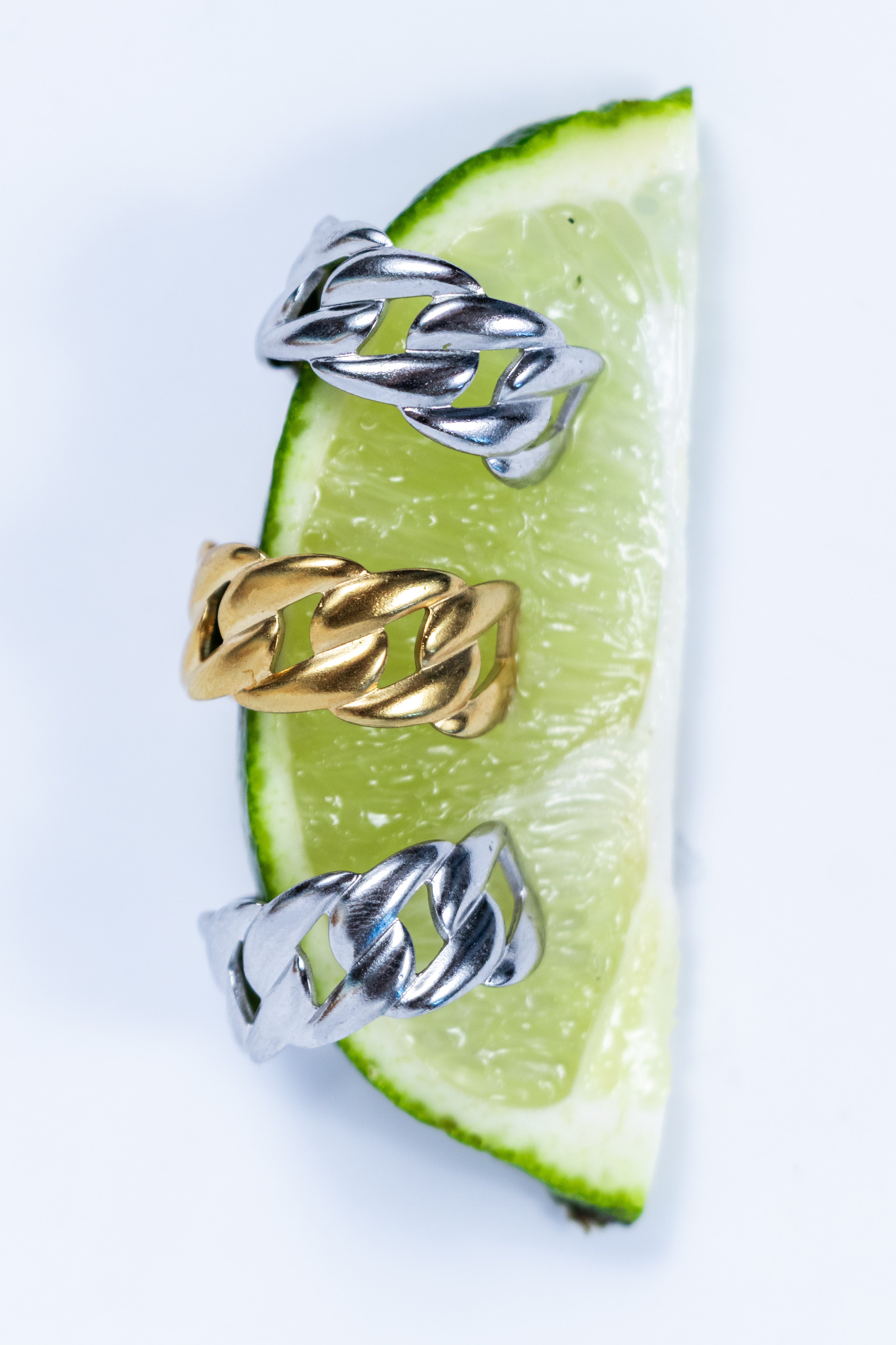 Chainlink Ring
